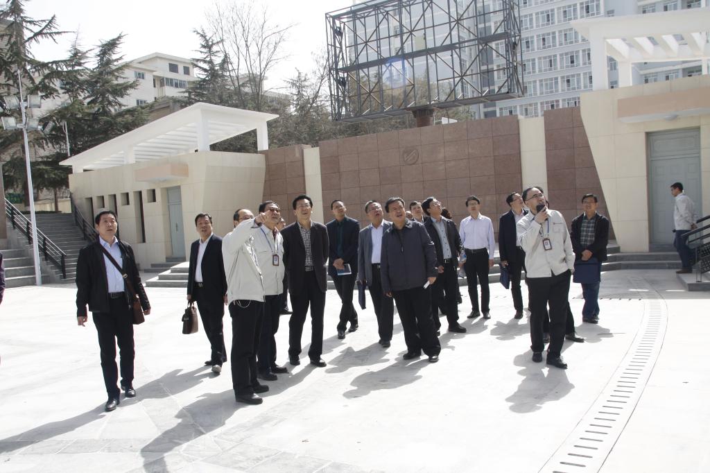 参观文化广场
